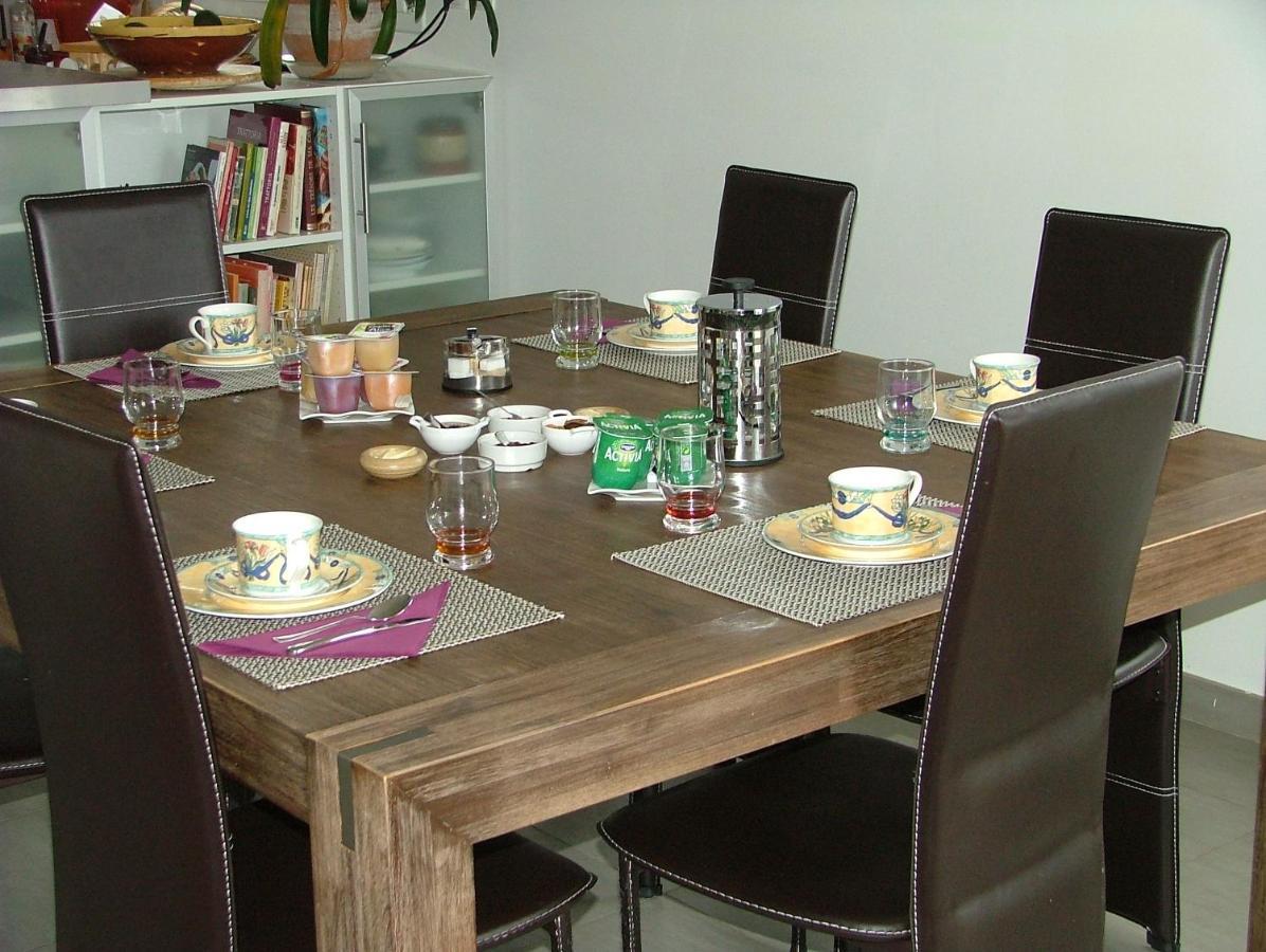 Les Enselmes Bed & Breakfast Montagnieu  Екстериор снимка